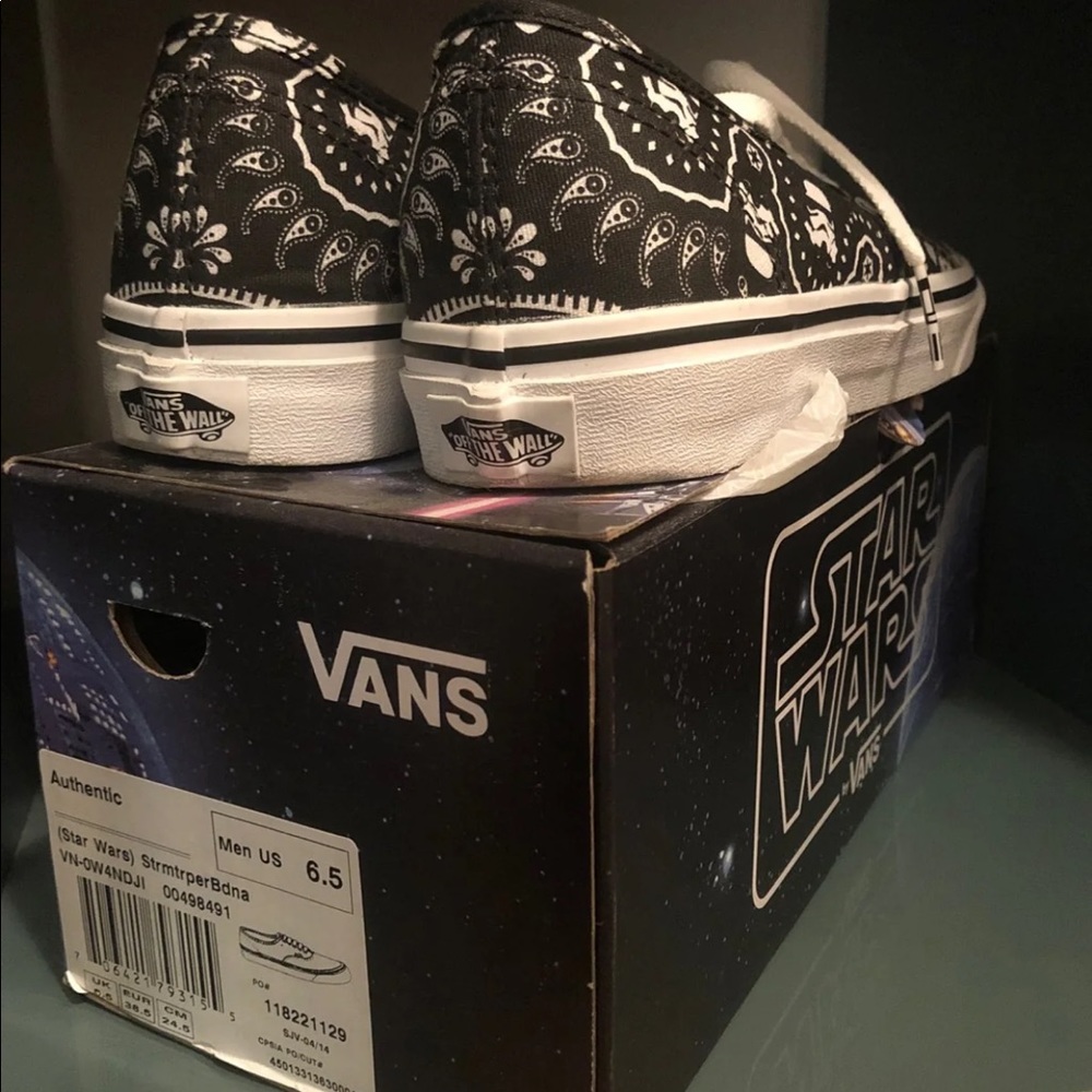 Vans Star Wars Stormtrooper M 6.5 or W 8